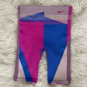 NWOT Nike Color Block Bike Shorts